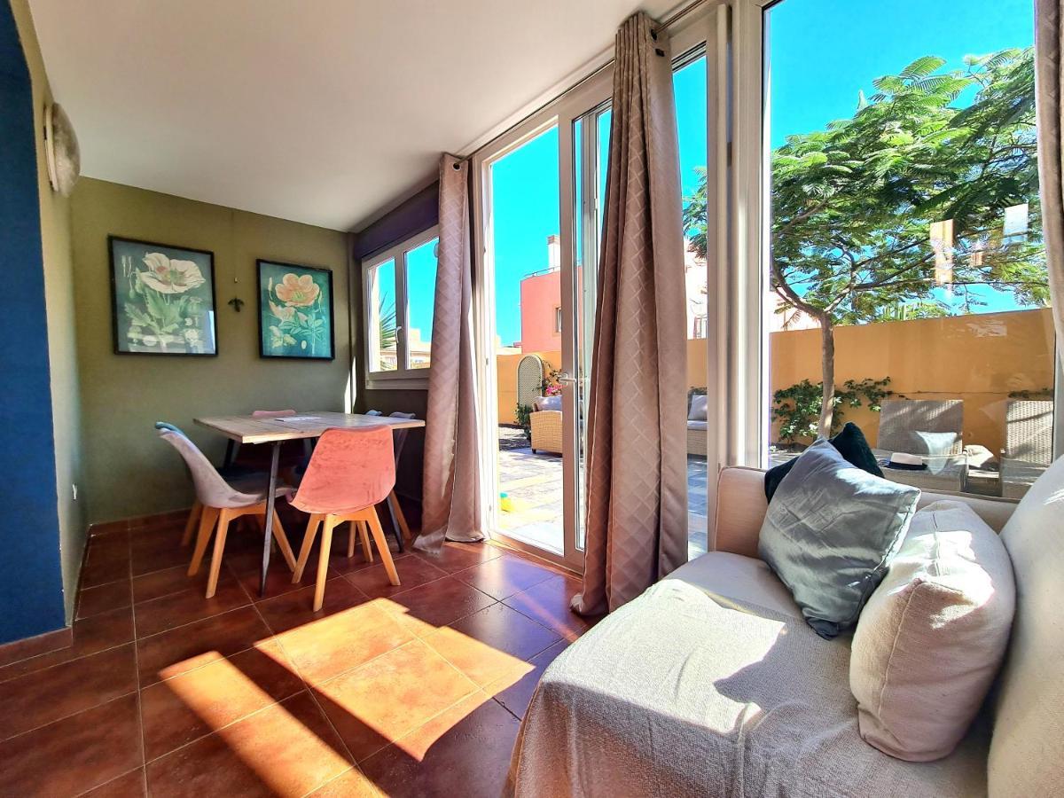Casa Zalla 110M2, 200M2 Garden, Pool, 1Gb Wi-Fi, Private Parking Corralejo Luaran gambar
